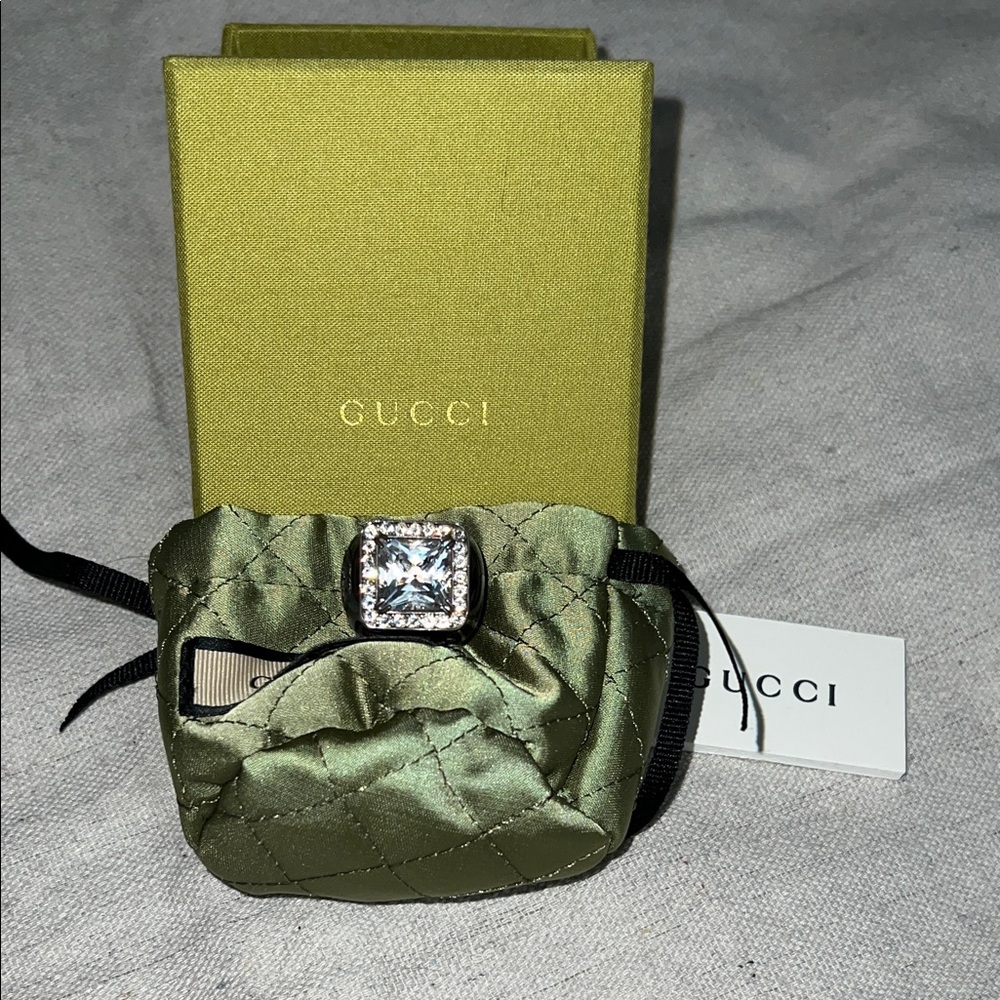 Gucci Silver Ring with Quilted Green Pouch size 16 Men’s Ring